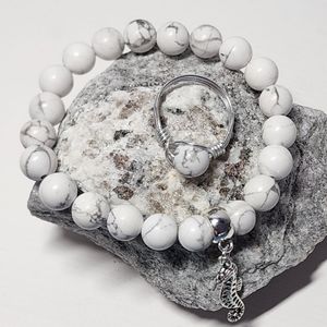 Handmade Howlite Beaded Stretch Bracelet Seahorse Charm Wire Wrapped Ring Size 8